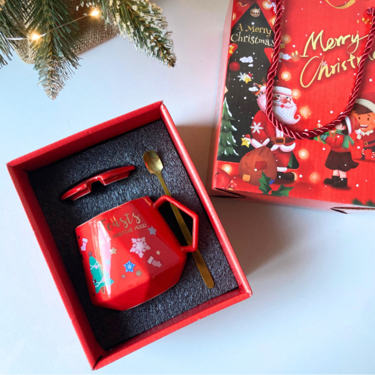 Zestaw prezentowy kubek świąteczny z łyżeczką